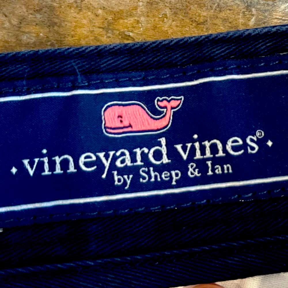 Vineyard Vines shorts